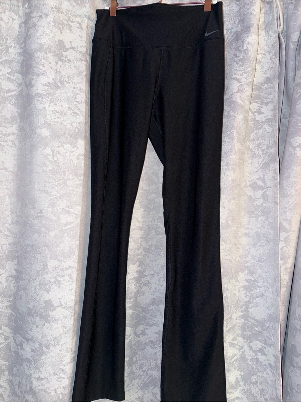 2000s Nike Dri-FIT Women’s Black Bootcut/flare Yoga/Training Pants Medium